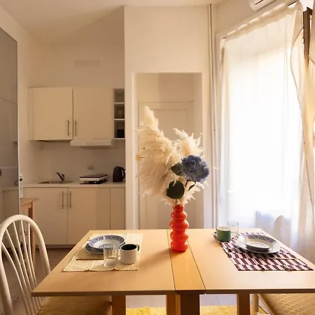 Cozy Loft Prati - Centro Lägenhet